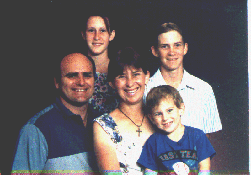 family.gif (201173 bytes)